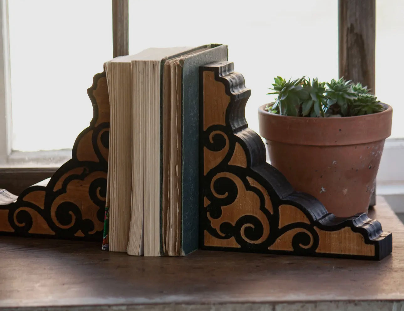 Old World Corbel Book Ends